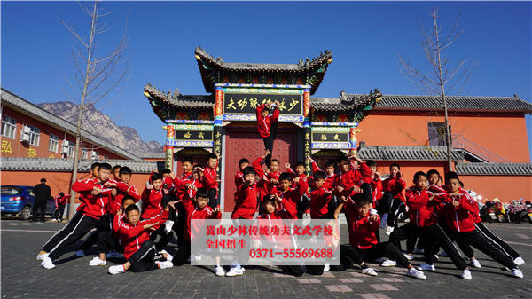 什么樣的家庭環(huán)境會(huì)讓孩子成網(wǎng)癮少年